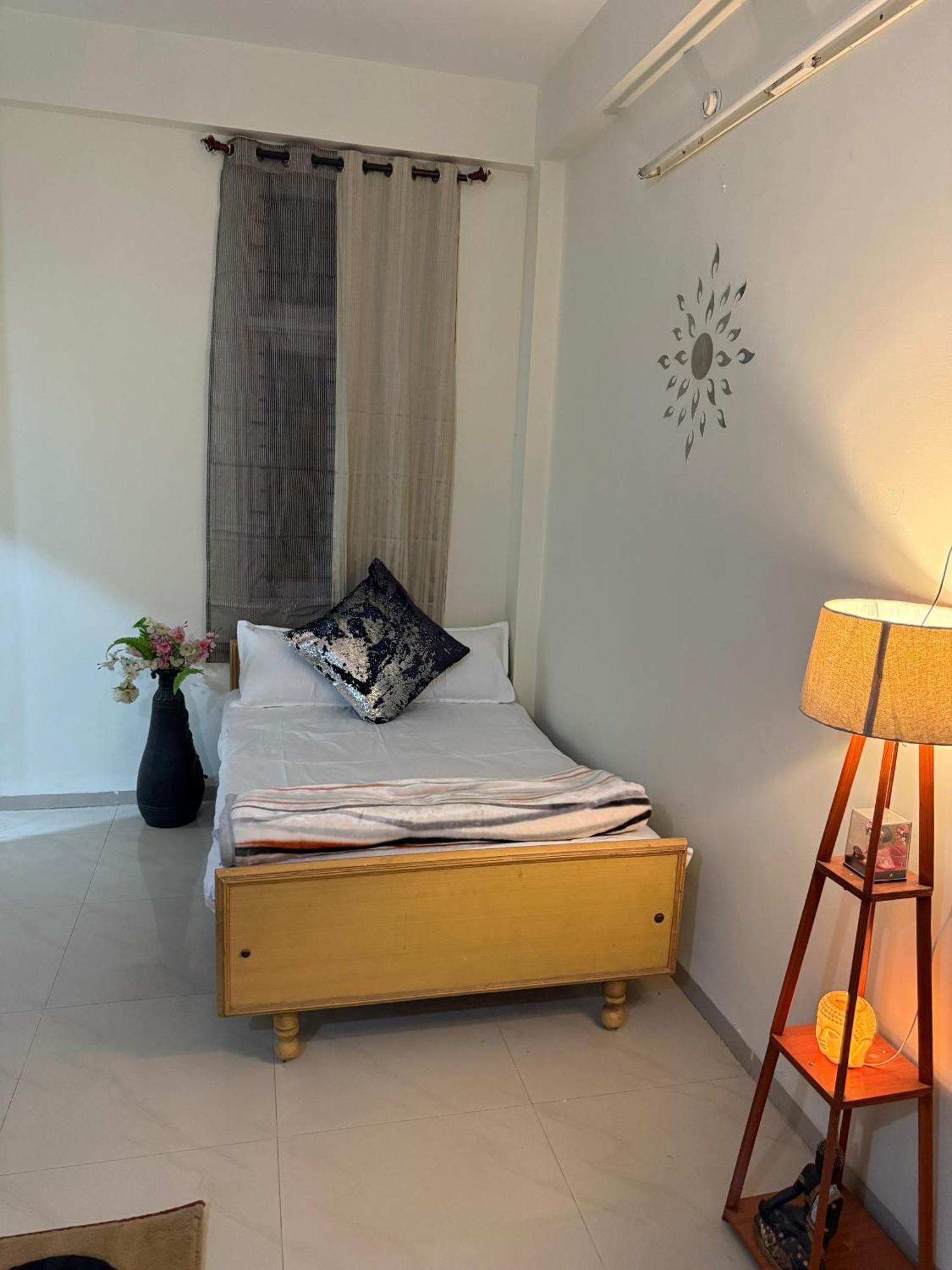 Ava Homestay Индор Екстериор снимка