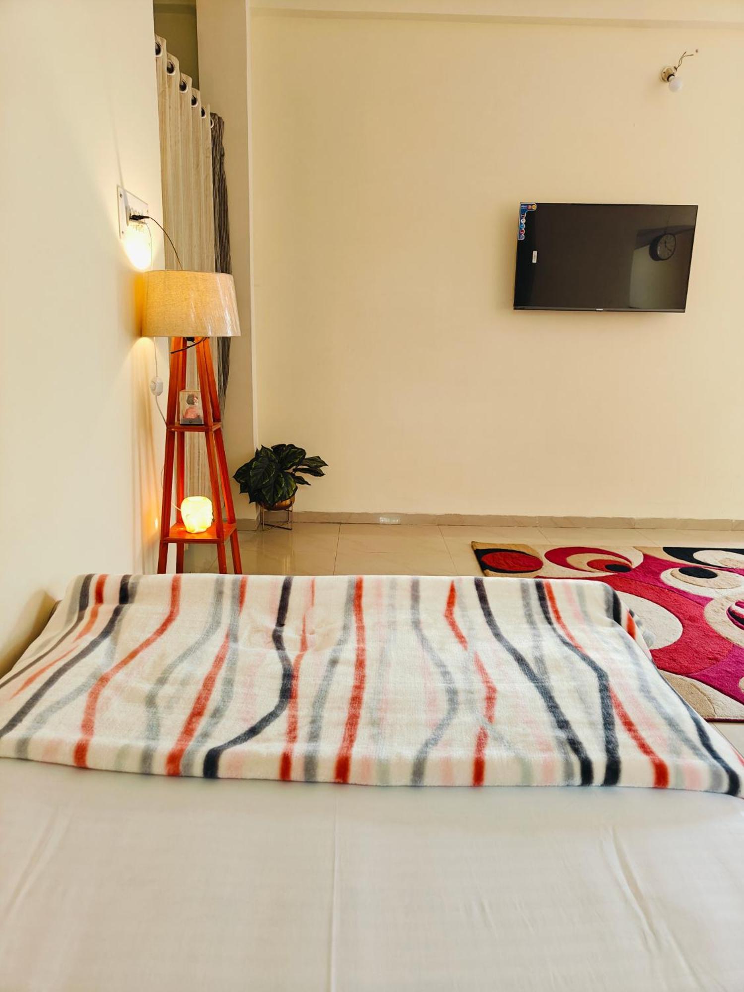 Ava Homestay Индор Екстериор снимка