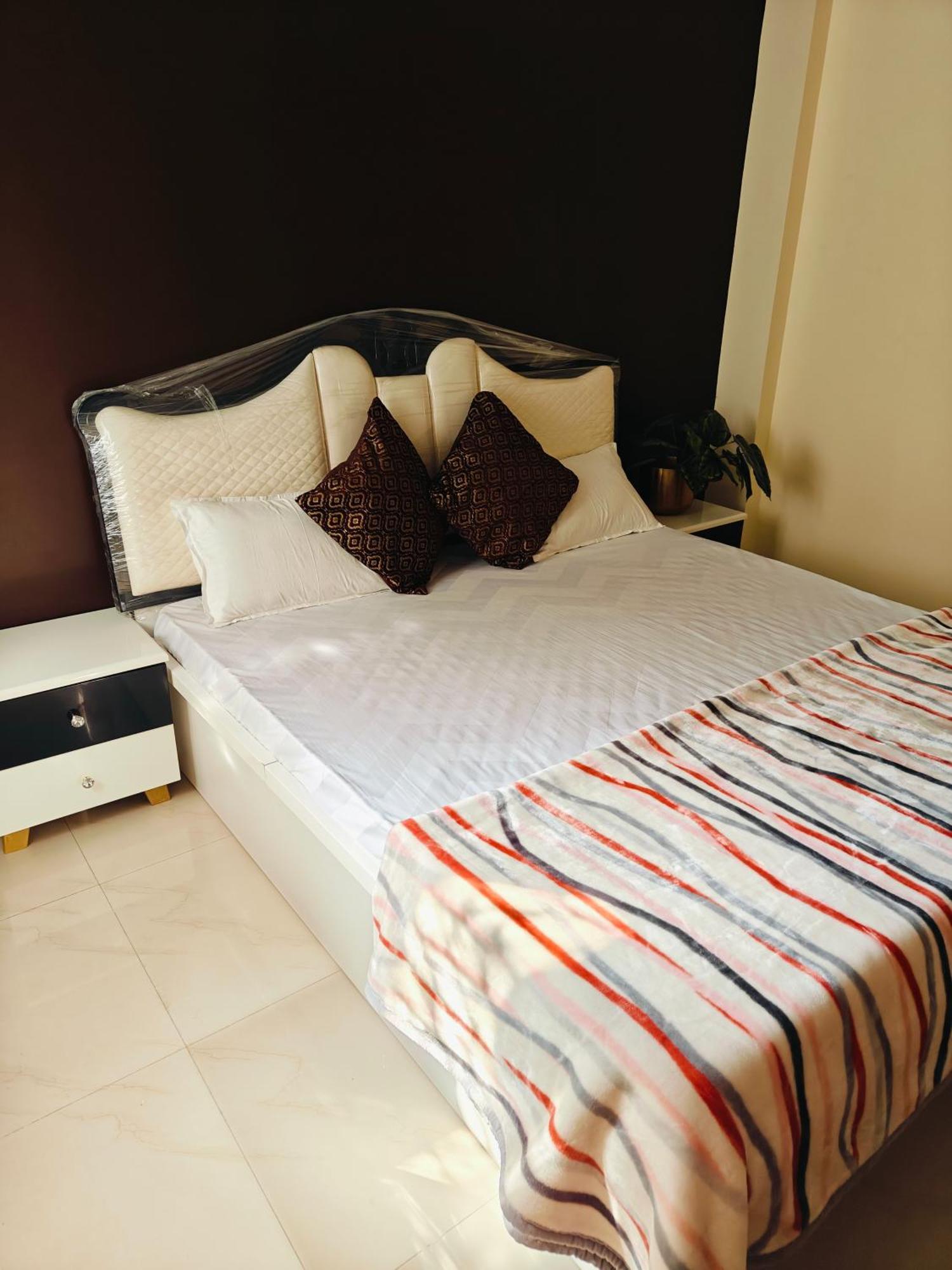 Ava Homestay Индор Екстериор снимка